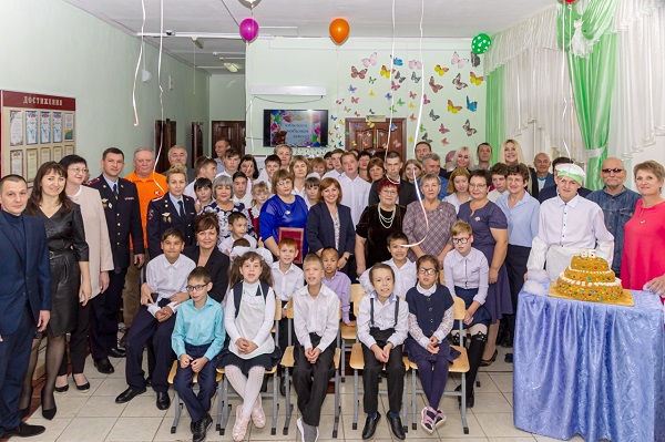 Нашей любимой школе исполнилось 95 лет! .